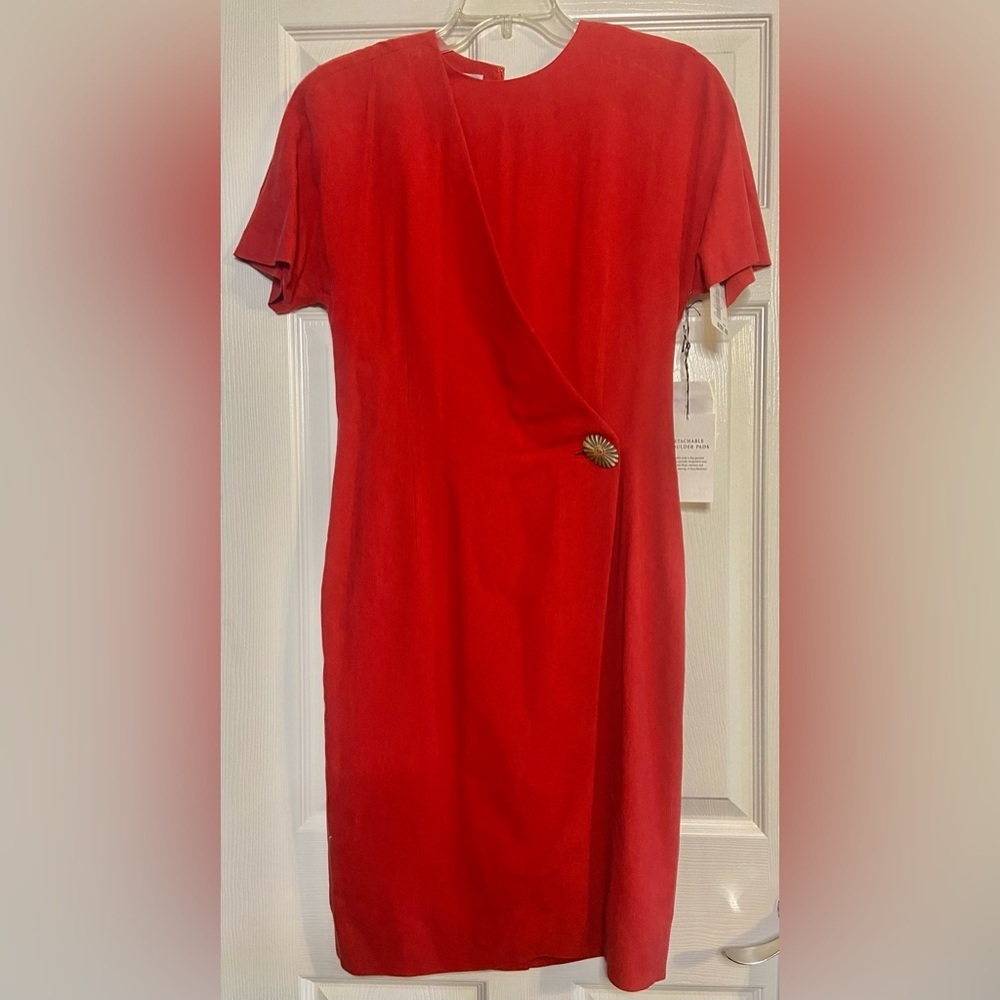 Dana Buchman Wrap 100% Silk Dress Size 6 Red Career Business Wear NWT